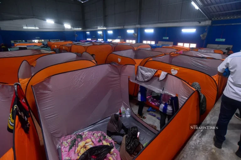 Over 12,000 evacuated as floodwaters rise in 4 states