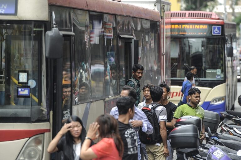 Stats Dept: Malaysia’s non-citizen population projected at 3.38 million in 2025