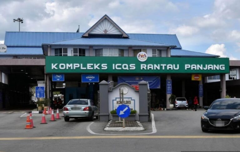 Holiday traffic surge sees 300‑metre queues at Rantau Panjang border complex